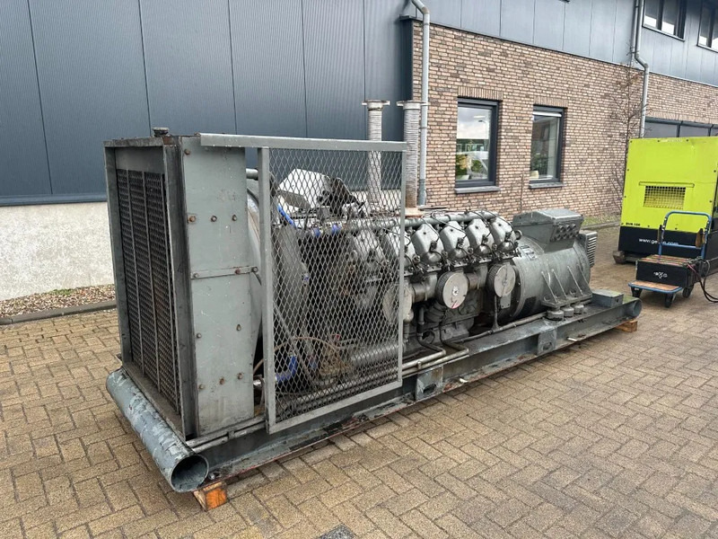 Baudouin Leroy Somer 300 kVA noodstroom generatorset ex Emergency - Generator set: picture 2 Baudouin Leroy Somer 300 kVA noodstroom generatorset ex Emergency - Generator set: picture 2