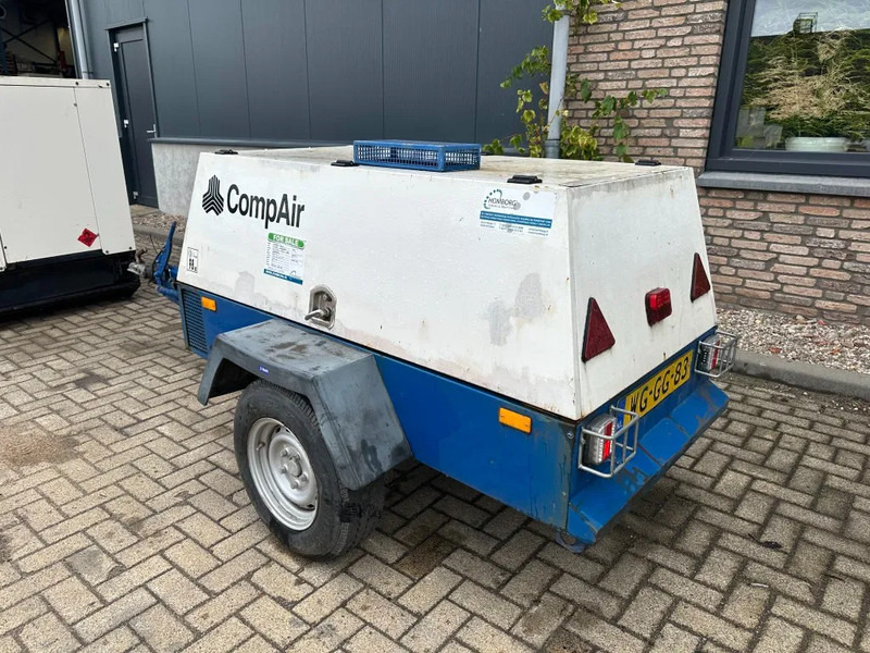 Compair H2180 Deutz 2.1 m3 / min 28 kW 7 Bar Mobiele Diesel Compressor met kenteken - Air compressor: picture 5 Compair H2180 Deutz 2.1 m3 / min 28 kW 7 Bar Mobiele Diesel Compressor met kenteken - Air compressor: picture 5
