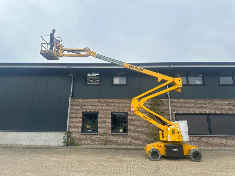 Haulotte HA15IP 15 meter werkhoogte Knikarm Elektra Hoogwerker as New ! Accu 2020 - Articulated boom lift: picture 2 Haulotte HA15IP 15 meter werkhoogte Knikarm Elektra Hoogwerker as New ! Accu 2020 - Articulated boom lift: picture 2