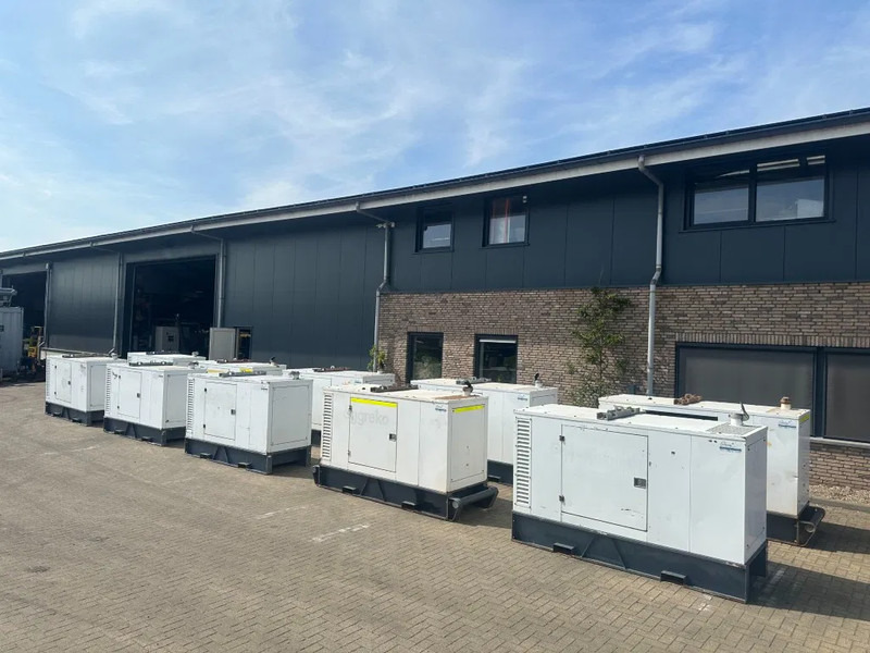 Generator set Iveco FPT NEF45 SM1A.A004 Stamford 60 kVA Silent Rental generatorset: picture 16 Generator set Iveco FPT NEF45 SM1A.A004 Stamford 60 kVA Silent Rental generatorset: picture 16