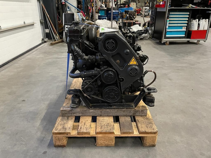 Iveco Fiat 8141 Diesel Motor 4 cilinder 53 kW / 74 PK Diesel Engine - Engine for Truck: picture 5 Iveco Fiat 8141 Diesel Motor 4 cilinder 53 kW / 74 PK Diesel Engine - Engine for Truck: picture 5