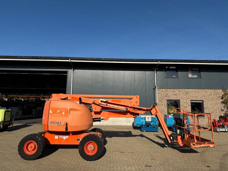 JLG 450AJ Deutz 16 meter werkhoogte 4 x 4 Knikarm Diesel Hoogwerker - Articulated boom lift: picture 3 JLG 450AJ Deutz 16 meter werkhoogte 4 x 4 Knikarm Diesel Hoogwerker - Articulated boom lift: picture 3