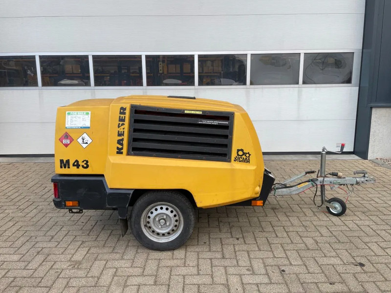 Air compressor Kaeser M43 Kubota 4,3 m3 / min 7 Bar 30 kW Mobielel Compressor: picture 1
