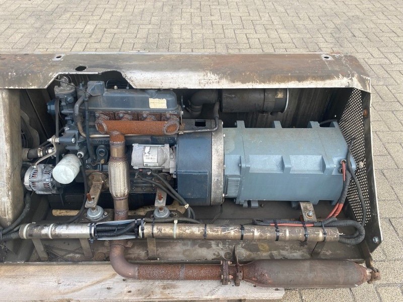 Kubota V1505 Vrachtwagen aggregaat 12.5 kVA generatorset - Generator set: picture 2 Kubota V1505 Vrachtwagen aggregaat 12.5 kVA generatorset - Generator set: picture 2
