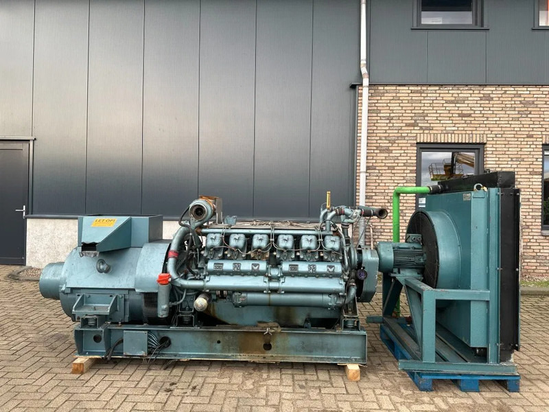 POYAUD Poyaud V12520S25/E Unelec 500 kVA noodstroom generatorset ex Emergency 271 hours - Generator set: picture 1 POYAUD Poyaud V12520S25/E Unelec 500 kVA noodstroom generatorset ex Emergency 271 hours - Generator set: picture 1