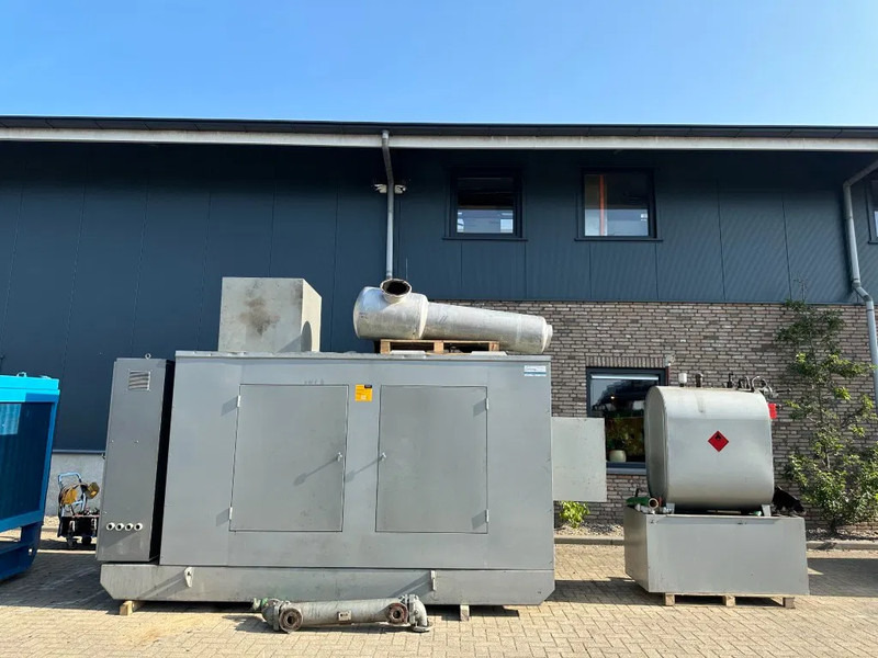 Perkins 3012 TWG2 Leroy Somer 630 kVA noodstroom generatorset 676 hours ! - Generator set: picture 2 Perkins 3012 TWG2 Leroy Somer 630 kVA noodstroom generatorset 676 hours ! - Generator set: picture 2