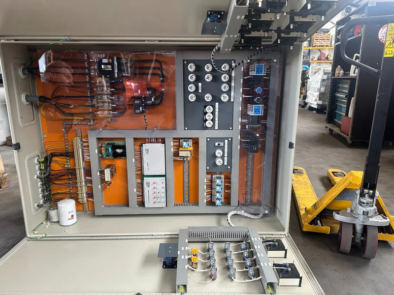 Generator set Perkins T4.236 60 kVA noodstroom generatorset as New ! 256 hours !: picture 9