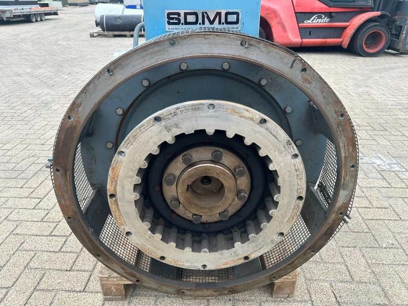 UNELEC 800 kVA generatordeel Alternator Unelec Ex Emergency Dubbel gelagerd Double Bearing - Generator set: picture 5 UNELEC 800 kVA generatordeel Alternator Unelec Ex Emergency Dubbel gelagerd Double Bearing - Generator set: picture 5