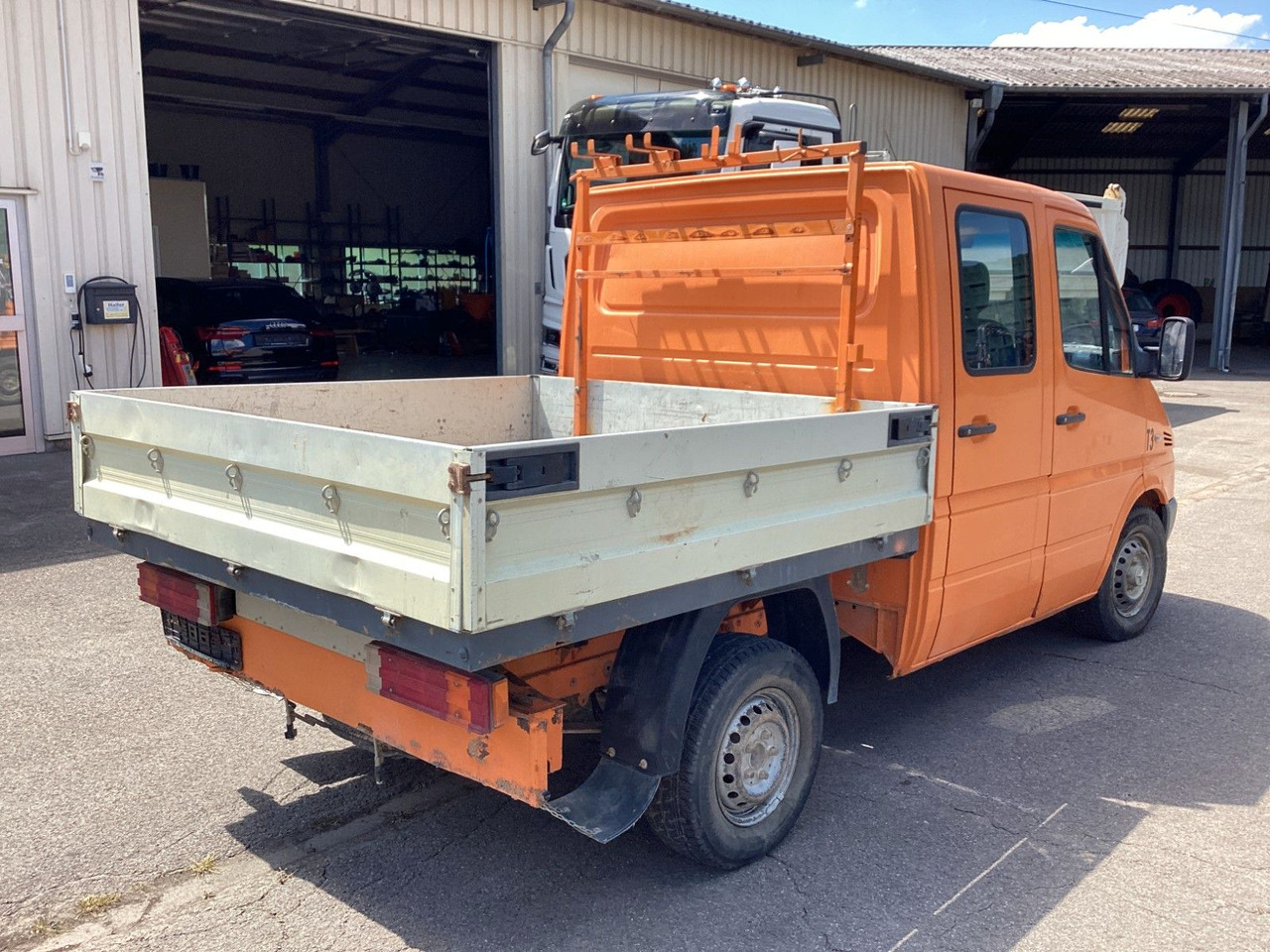Mercedes-Benz Sprinter Pritsche Doka 211 CDI - Open body delivery van, Crew cab van: picture 4 Mercedes-Benz Sprinter Pritsche Doka 211 CDI - Open body delivery van, Crew cab van: picture 4
