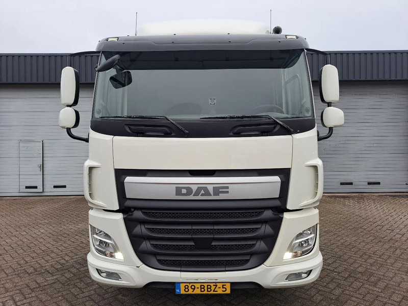 DAF CF NL TREKKER, MANUEL GEAR, LOW KM - Tractor unit: picture 2 DAF CF NL TREKKER, MANUEL GEAR, LOW KM - Tractor unit: picture 2