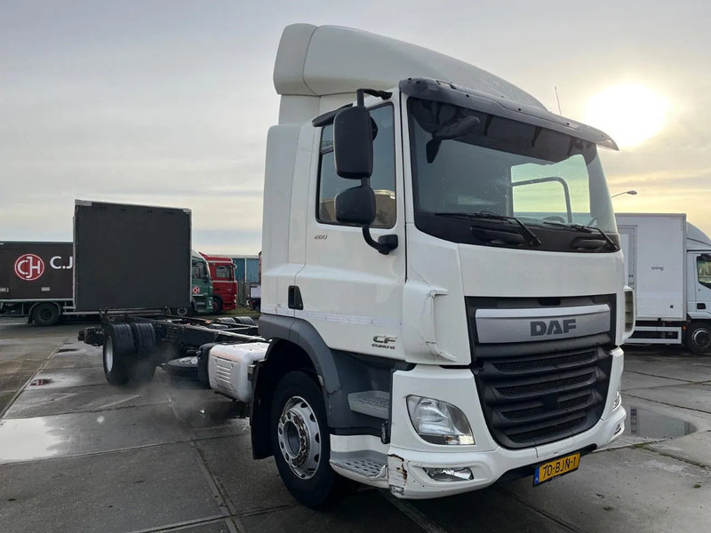 DAF CF 260 CF 260 FA CHASSIS CABINE EURO 6 - Cab chassis truck: picture 1 DAF CF 260 CF 260 FA CHASSIS CABINE EURO 6 - Cab chassis truck: picture 1