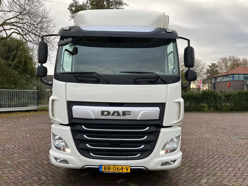 DAF CF 320 FA - Curtain side truck: picture 3 DAF CF 320 FA - Curtain side truck: picture 3