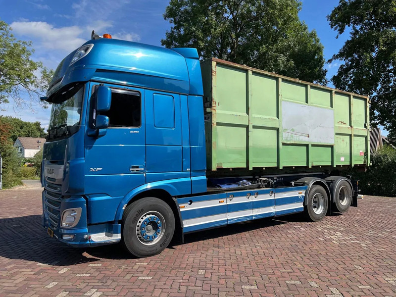 DAF XF 530 FAS - Hook lift truck: picture 1 DAF XF 530 FAS - Hook lift truck: picture 1