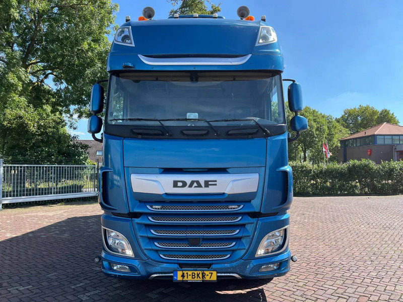 DAF XF 530 FAS - Hook lift truck: picture 3 DAF XF 530 FAS - Hook lift truck: picture 3