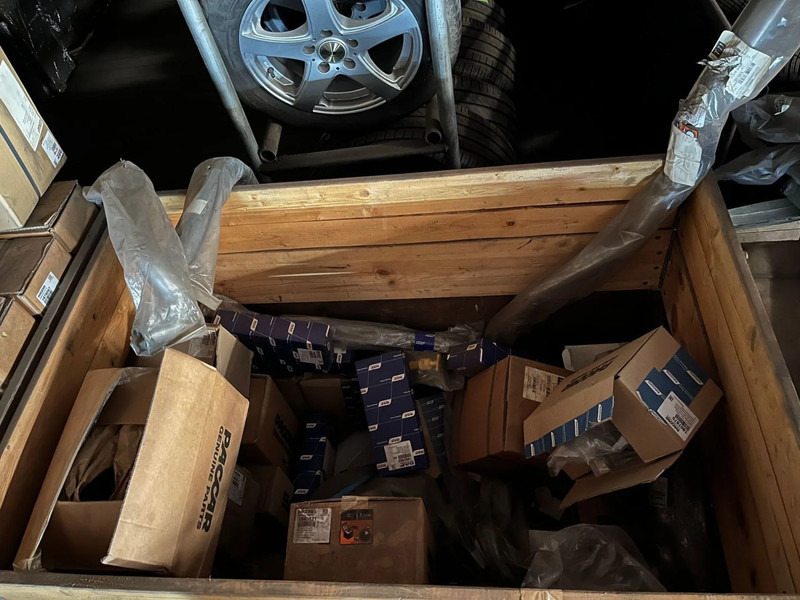 DAF diverse NOS oude voorraad nieuwe delen - Engine gasket for Truck: picture 2 DAF diverse NOS oude voorraad nieuwe delen - Engine gasket for Truck: picture 2