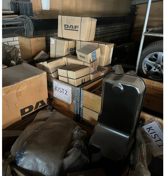DAF diverse NOS oude voorraad nieuwe delen - Engine gasket for Truck: picture 1 DAF diverse NOS oude voorraad nieuwe delen - Engine gasket for Truck: picture 1