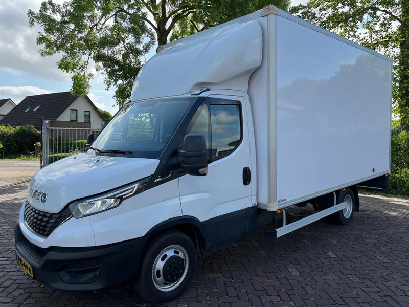 Iveco Daily 35C16 Achterdeuren (15 diverse modellen op voorraad) - Closed box van, Crew cab van: picture 1 Iveco Daily 35C16 Achterdeuren (15 diverse modellen op voorraad) - Closed box van, Crew cab van: picture 1