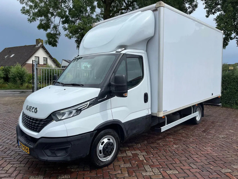 Iveco Daily 35C16 Achterdeuren (15 diverse modellen op voorraad) - Closed box van, Crew cab van: picture 1 Iveco Daily 35C16 Achterdeuren (15 diverse modellen op voorraad) - Closed box van, Crew cab van: picture 1