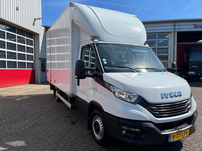 Iveco Daily 35S18 EURO 6 - Closed box van: picture 3 Iveco Daily 35S18 EURO 6 - Closed box van: picture 3