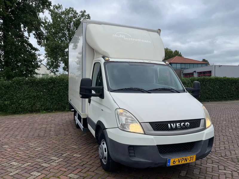 Iveco Daily 40 C14 - Closed box van: picture 4 Iveco Daily 40 C14 - Closed box van: picture 4