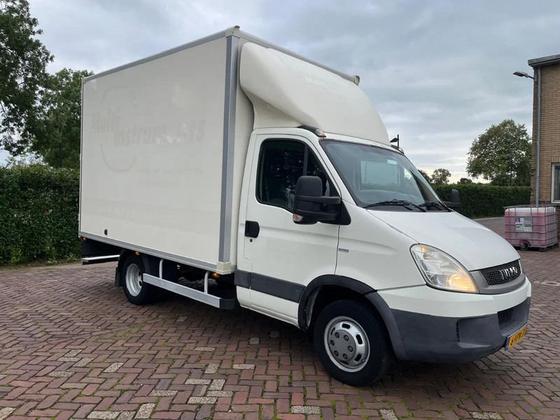 Iveco Daily 40 C14 - Closed box van: picture 5 Iveco Daily 40 C14 - Closed box van: picture 5