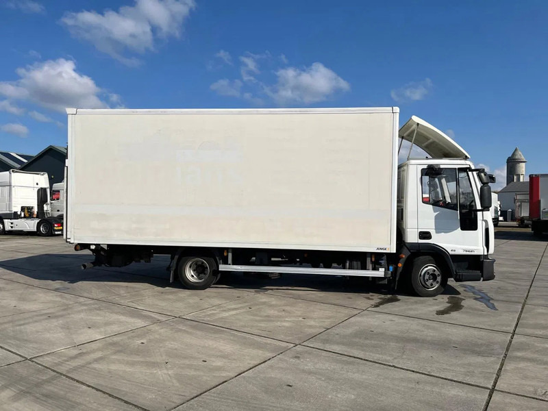 Iveco EuroCargo 75 E21 MANUAL - Box truck: picture 5 Iveco EuroCargo 75 E21 MANUAL - Box truck: picture 5