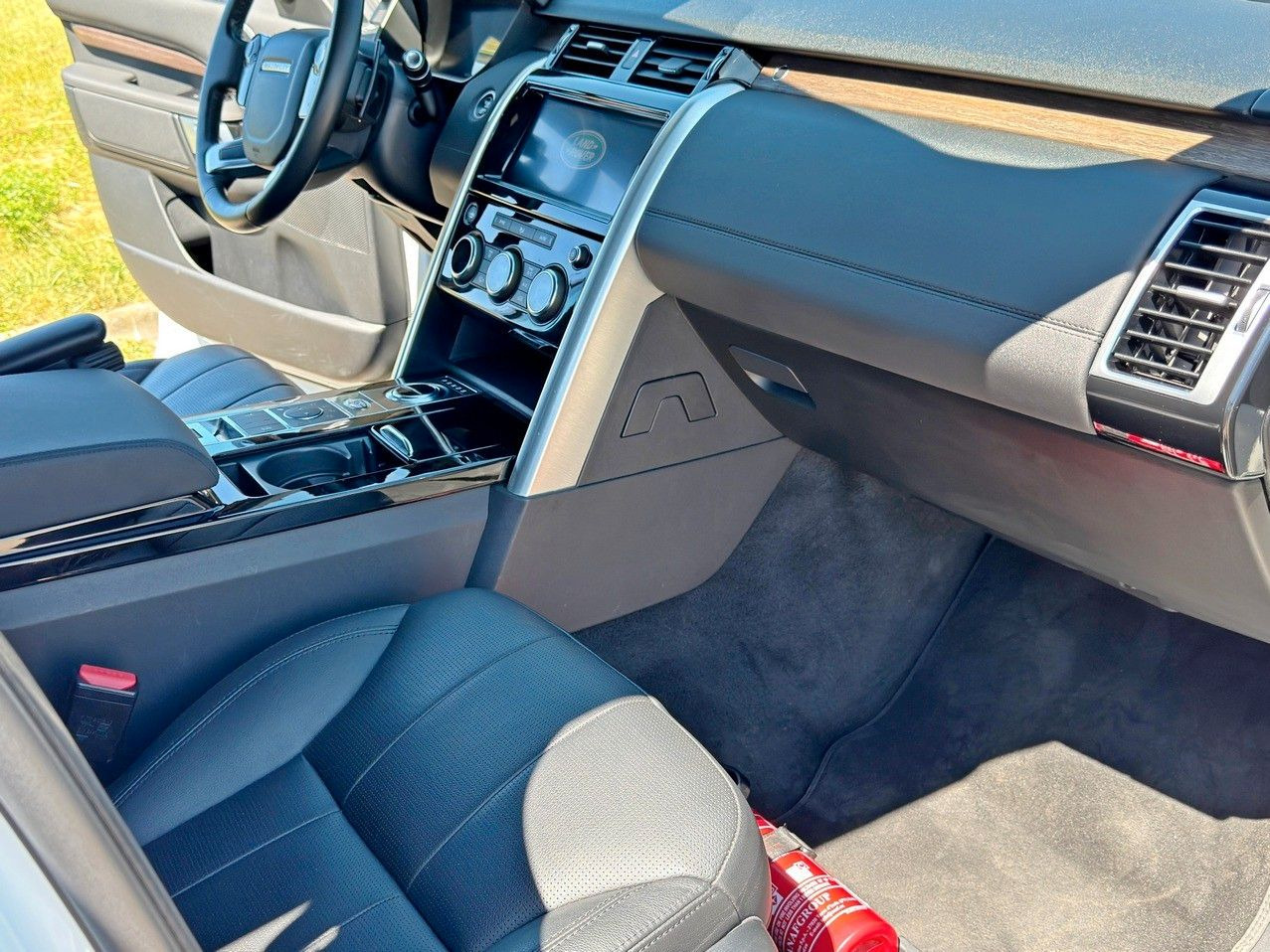 Leasing of Land Rover Discovery Land Rover Discovery: picture 11 Leasing of Land Rover Discovery Land Rover Discovery: picture 11