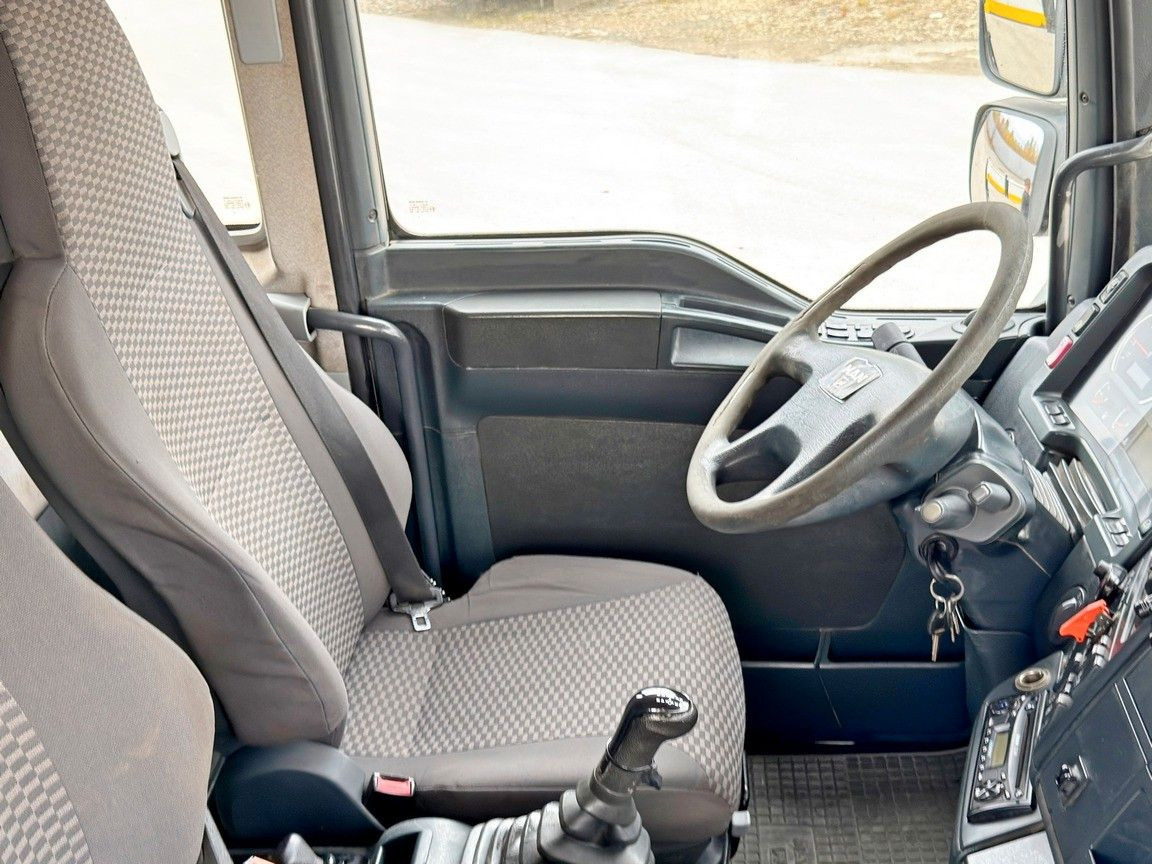 Crane truck MAN TGA 35.430 * HIAB 700 E - 6 + FUNK* TOPZUSTAND: picture 12