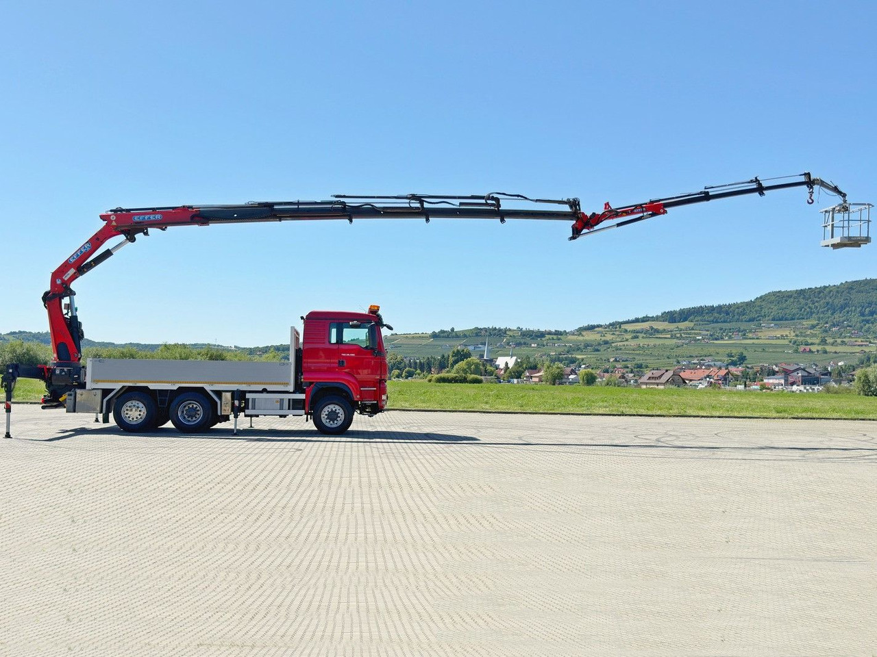 MAN TGS 28.480 * EFFER 255/5S + JIB 3S + FUNK * TOP - Crane truck: picture 5 MAN TGS 28.480 * EFFER 255/5S + JIB 3S + FUNK * TOP - Crane truck: picture 5