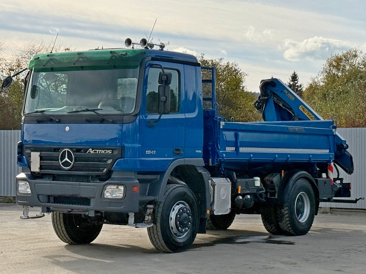 Mercedes-Benz ACTROS 1841 * PK 10501 + FUNK * TOP * 4x4 - Tipper, Crane truck: picture 3 Mercedes-Benz ACTROS 1841 * PK 10501 + FUNK * TOP * 4x4 - Tipper, Crane truck: picture 3