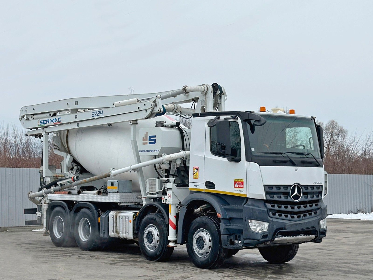 Mercedes-Benz AROCS 3743 * Betonpumpe + FUNK * 8x4 * TOP - Concrete pump truck: picture 1 Mercedes-Benz AROCS 3743 * Betonpumpe + FUNK * 8x4 * TOP - Concrete pump truck: picture 1