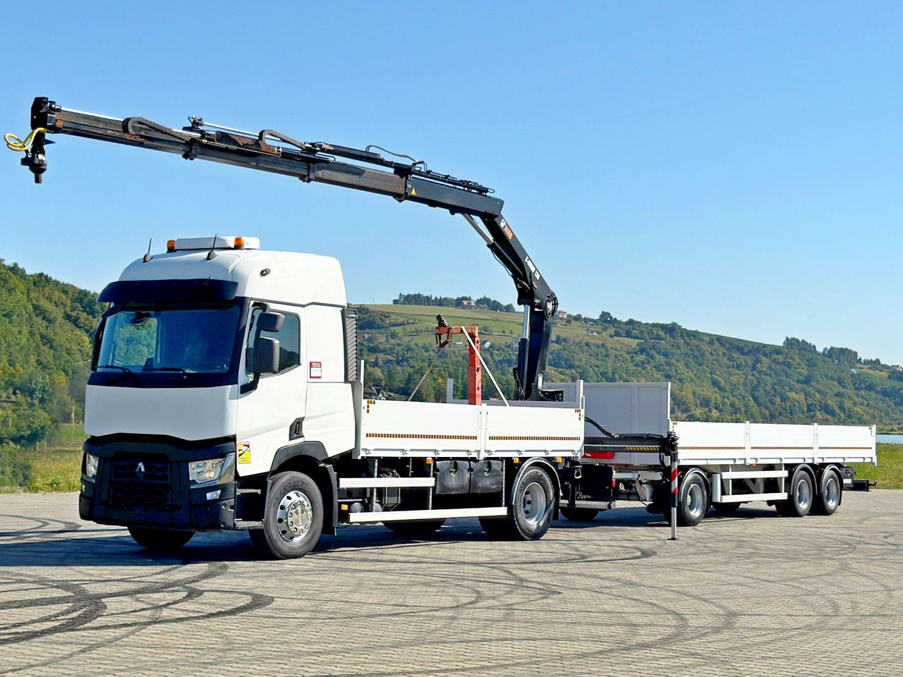 Renault C 440* HIAB X-HIDUO 138 B-3 + FUNK + Anhänger - Crane truck: picture 2 Renault C 440* HIAB X-HIDUO 138 B-3 + FUNK + Anhänger - Crane truck: picture 2