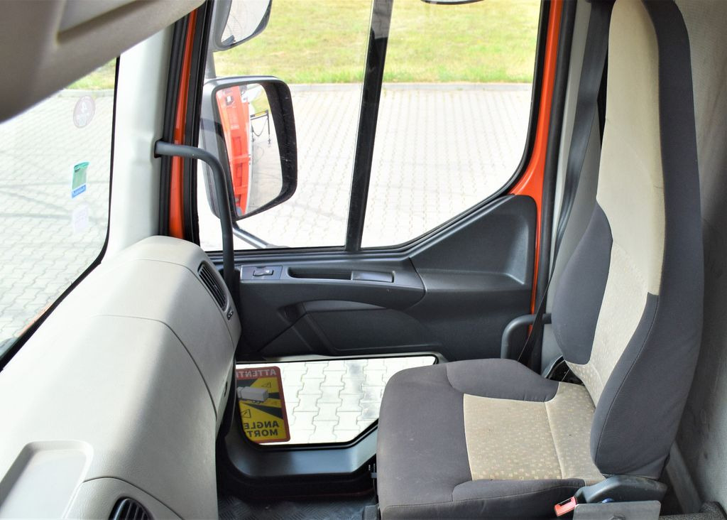 Crane truck, Dropside/ Flatbed truck Renault KERAX 410 * HIAB 144 B-3 HIDUO / 6x4 * TOP Renault KERAX 410 * HIAB 144 B-3 HIDUO / 6x4 * TOP: picture 10