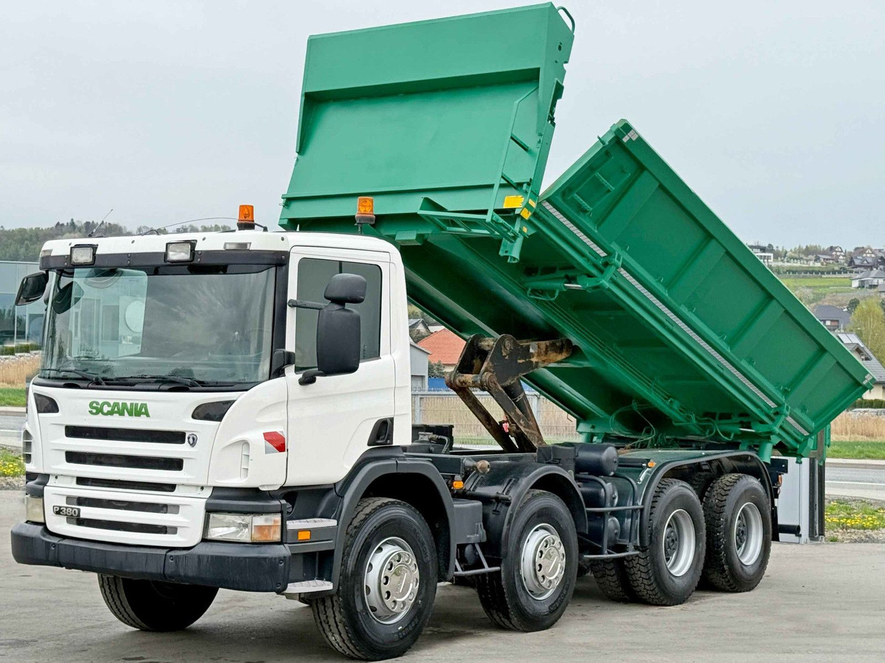 Scania P 380 Kipper 5,70m + BORDMATIC* 8x4 - Tipper: picture 3 Scania P 380 Kipper 5,70m + BORDMATIC* 8x4 - Tipper: picture 3