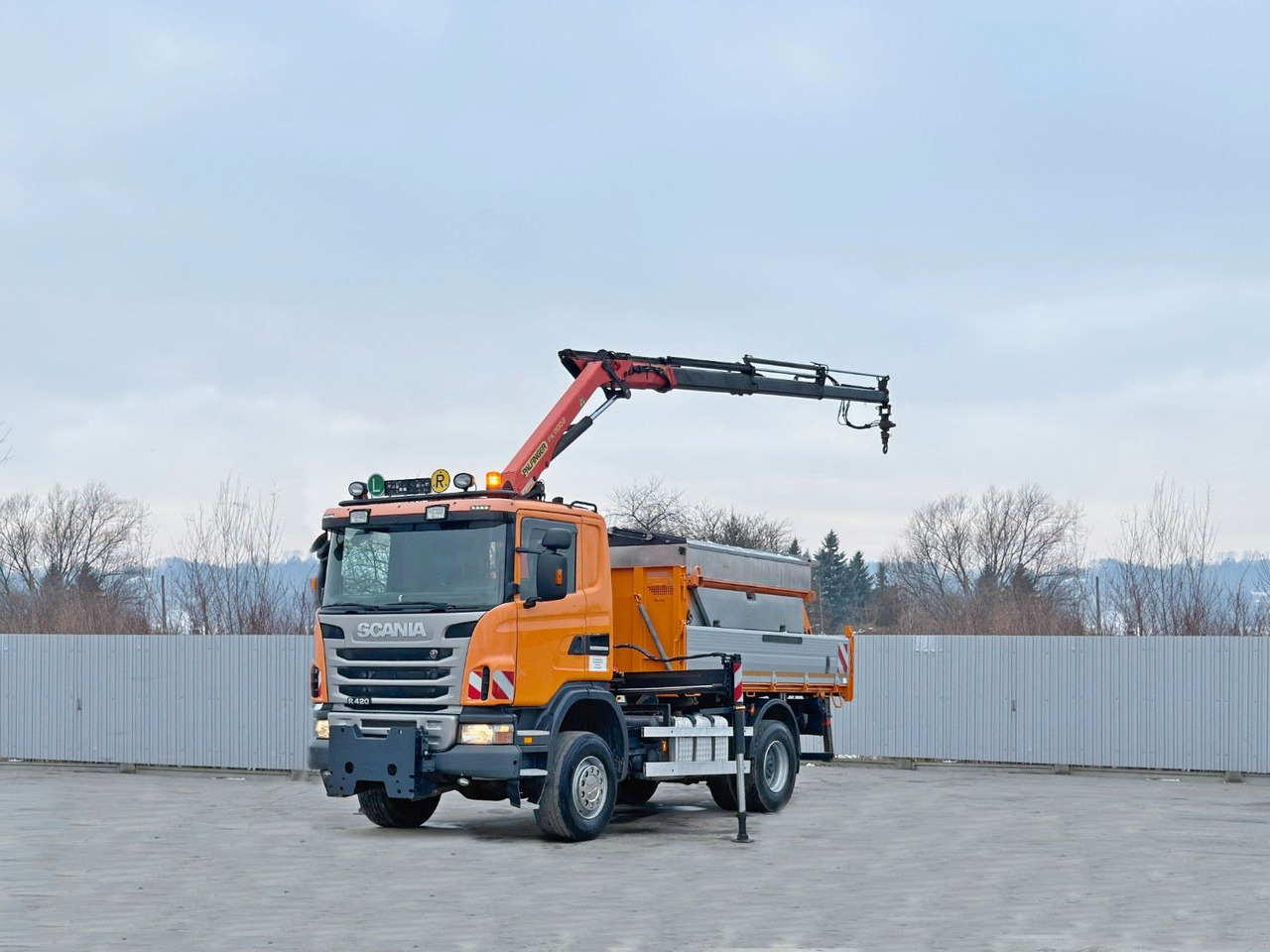 Scania R 420 * PK 11002/FUNK * sandblaste - Tipper, Crane truck: picture 4 Scania R 420 * PK 11002/FUNK * sandblaste - Tipper, Crane truck: picture 4