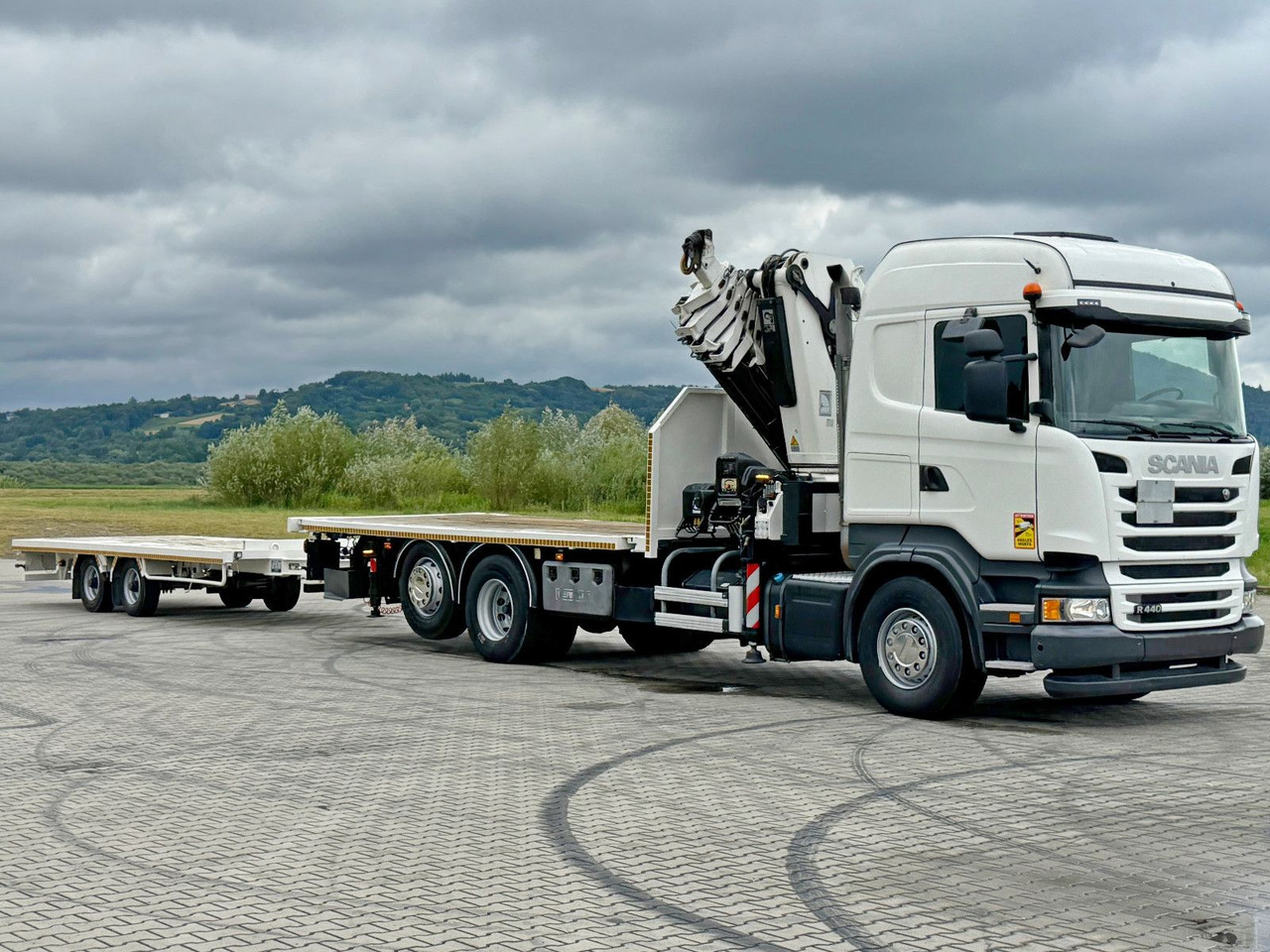 Scania R440 * HIAB 422 E-6 HIPRO + FUNK + Anhänger! 6x4 - Crane truck: picture 3 Scania R440 * HIAB 422 E-6 HIPRO + FUNK + Anhänger! 6x4 - Crane truck: picture 3