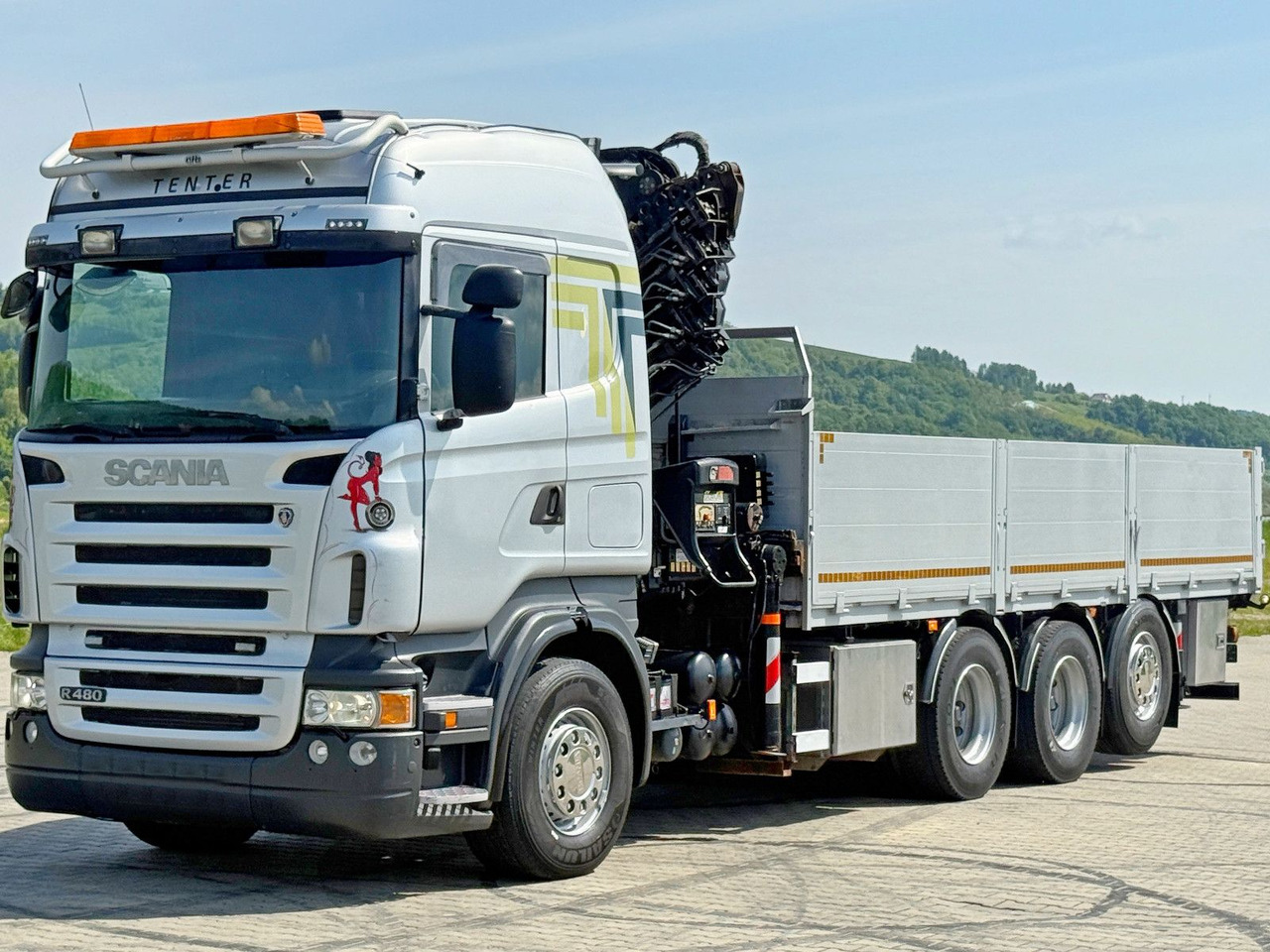 Scania R480 PRITSCHE 6,85m *HIAB 377 E-8 HIPRO/FUNK*8x4 - Crane truck: picture 3 Scania R480 PRITSCHE 6,85m *HIAB 377 E-8 HIPRO/FUNK*8x4 - Crane truck: picture 3