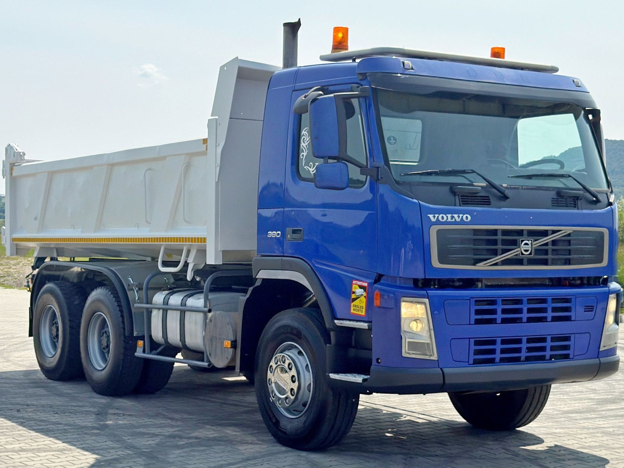 Volvo FM 380 Kipper 5,20 m + BORDMATIC / 6x4 - Tipper, Crane truck: picture 4 Volvo FM 380 Kipper 5,20 m + BORDMATIC / 6x4 - Tipper, Crane truck: picture 4