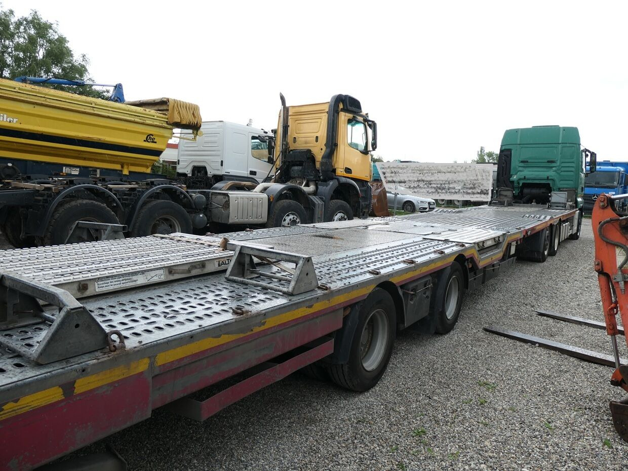MAN TGX 24 24.500 - Car transporter truck: picture 5 MAN TGX 24 24.500 - Car transporter truck: picture 5