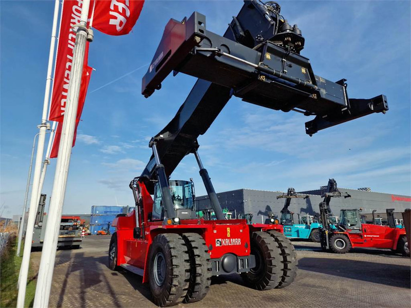 Kalmar DRG450-65S5 - Reach stacker: picture 3 Kalmar DRG450-65S5 - Reach stacker: picture 3