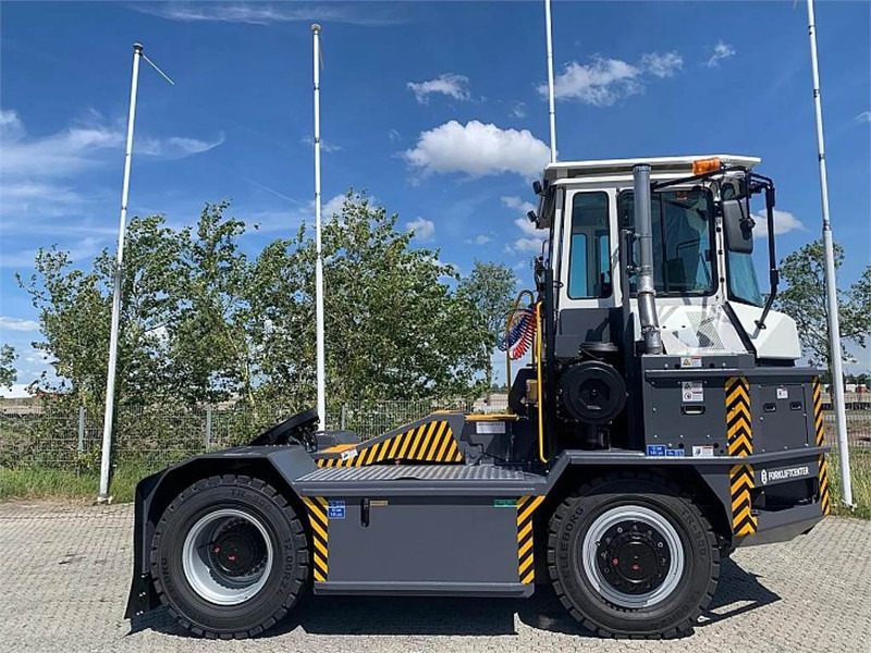 Mafi HD445 4x4 - Terminal tractor: picture 2 Mafi HD445 4x4 - Terminal tractor: picture 2