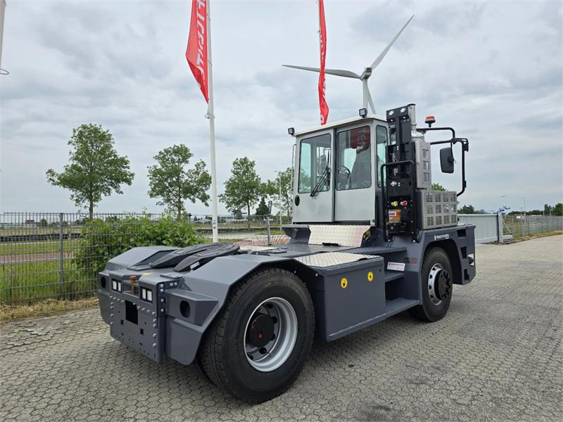 Terminal tractor Mafi R336 4x4: picture 6