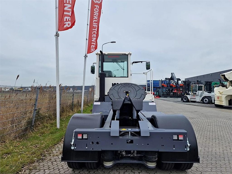 Mafi T230 - Terminal tractor: picture 5 Mafi T230 - Terminal tractor: picture 5