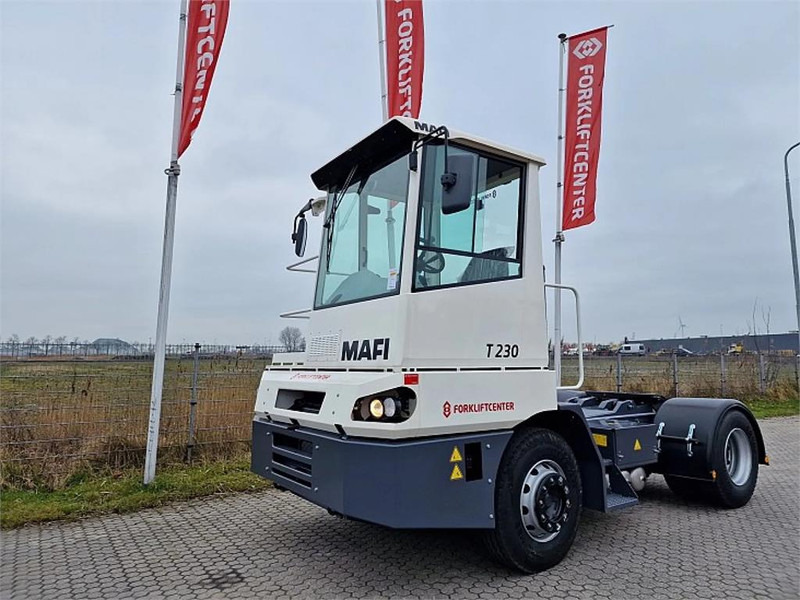 Mafi T230 - Terminal tractor: picture 2 Mafi T230 - Terminal tractor: picture 2