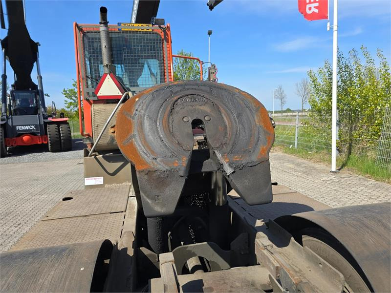 Terminal tractor Terberg YT182: picture 9 Terminal tractor Terberg YT182: picture 9