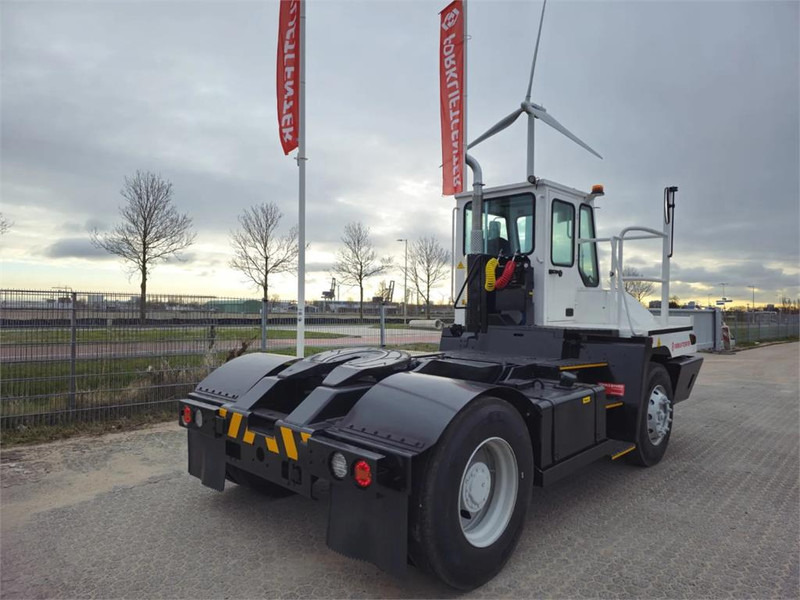 Terberg YT220 - Terminal tractor: picture 5 Terberg YT220 - Terminal tractor: picture 5