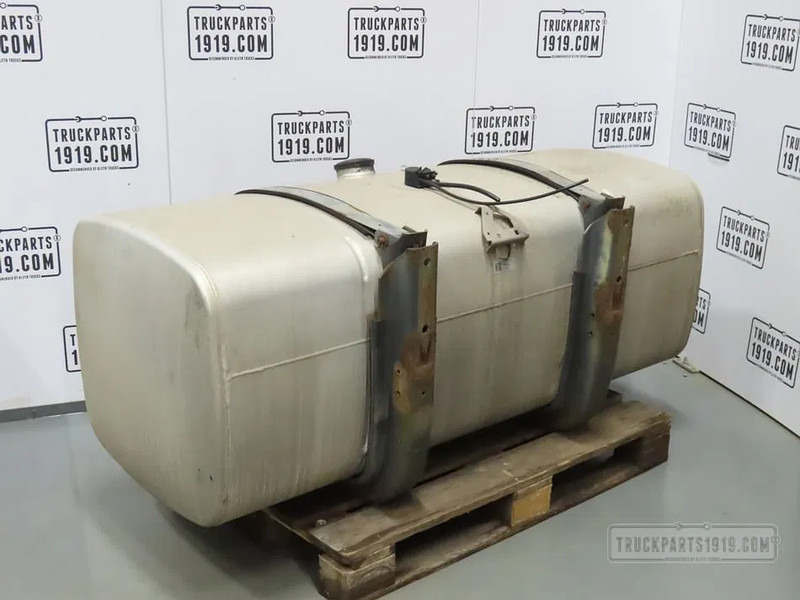 DAF 1681826 Brandstoftank + steunen 620L - Fuel tank for Truck: picture 2 DAF 1681826 Brandstoftank + steunen 620L - Fuel tank for Truck: picture 2