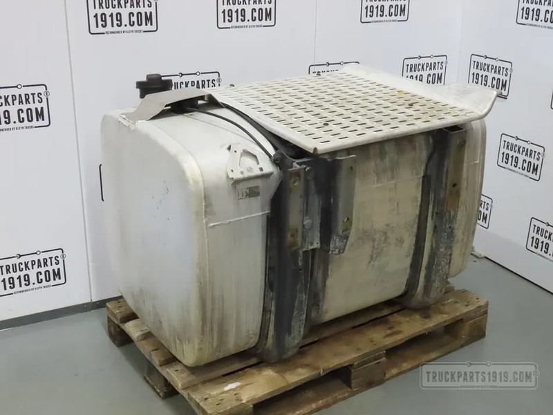 DAF 1997365 Brandstoftank + steunen - Fuel tank for Truck: picture 2 DAF 1997365 Brandstoftank + steunen - Fuel tank for Truck: picture 2