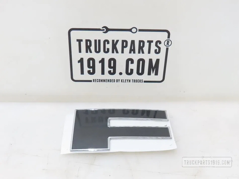 DAF 2136169 Embleem F (XF) - Body and exterior for Truck: picture 1 DAF 2136169 Embleem F (XF) - Body and exterior for Truck: picture 1