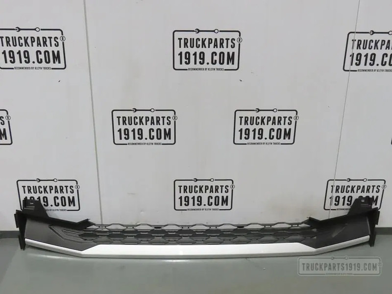 DAF 2277934 Bovengrille XD - Body and exterior for Truck: picture 1 DAF 2277934 Bovengrille XD - Body and exterior for Truck: picture 1